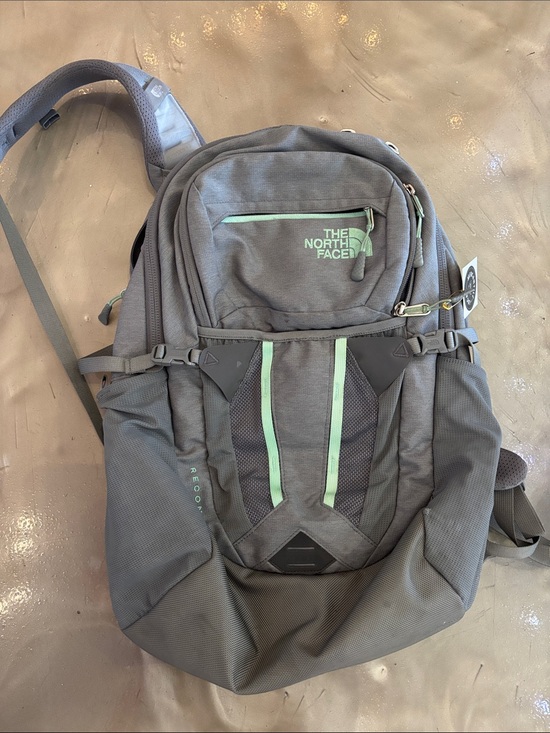 north face backpack gray and mint The Women's Recon Laptop 15"- Sale Colors (Zinc Gr Ultra Pickleball black and mint green north
